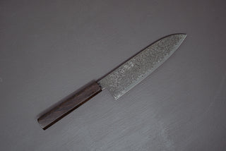 Hatsukokoro Saihyo SG2 Nickel Damascus Kurozome Santoku 180mm - Thecooksedges