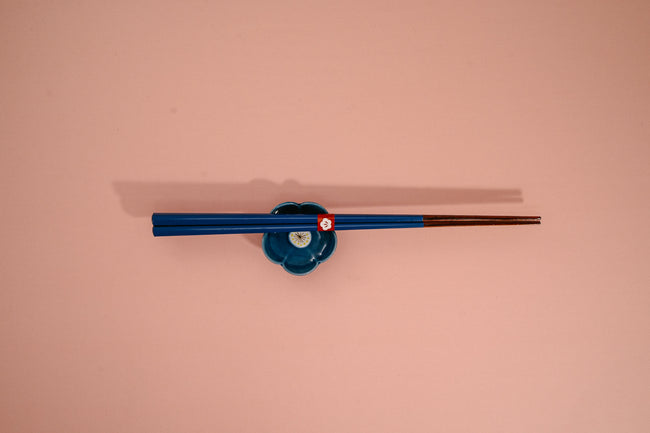 Kawai Traditional Chopsticks & Rest Konjo (Blue) - Thecooksedges