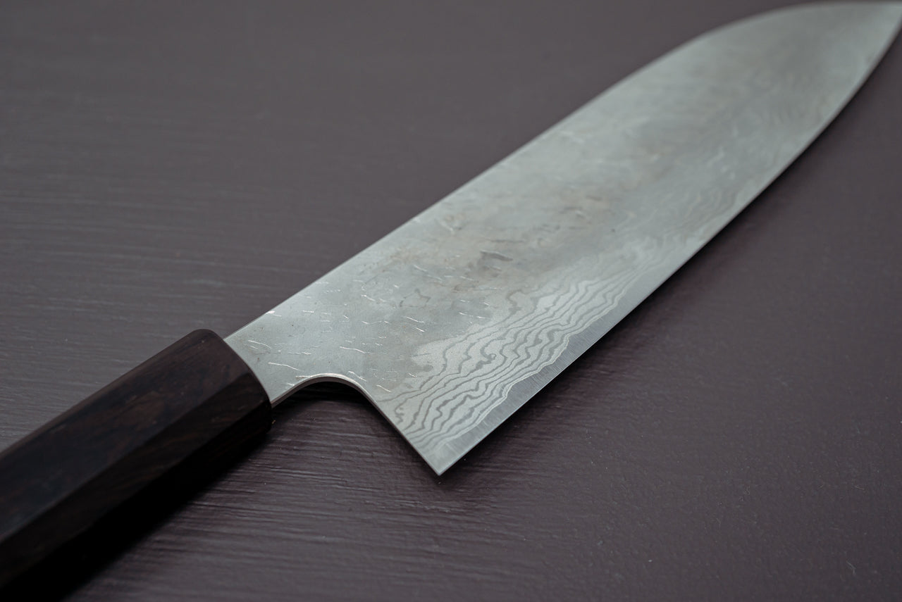 Nigara Hamono VG10 Tsuchime Damascus Santoku 180mm - Thecooksedges