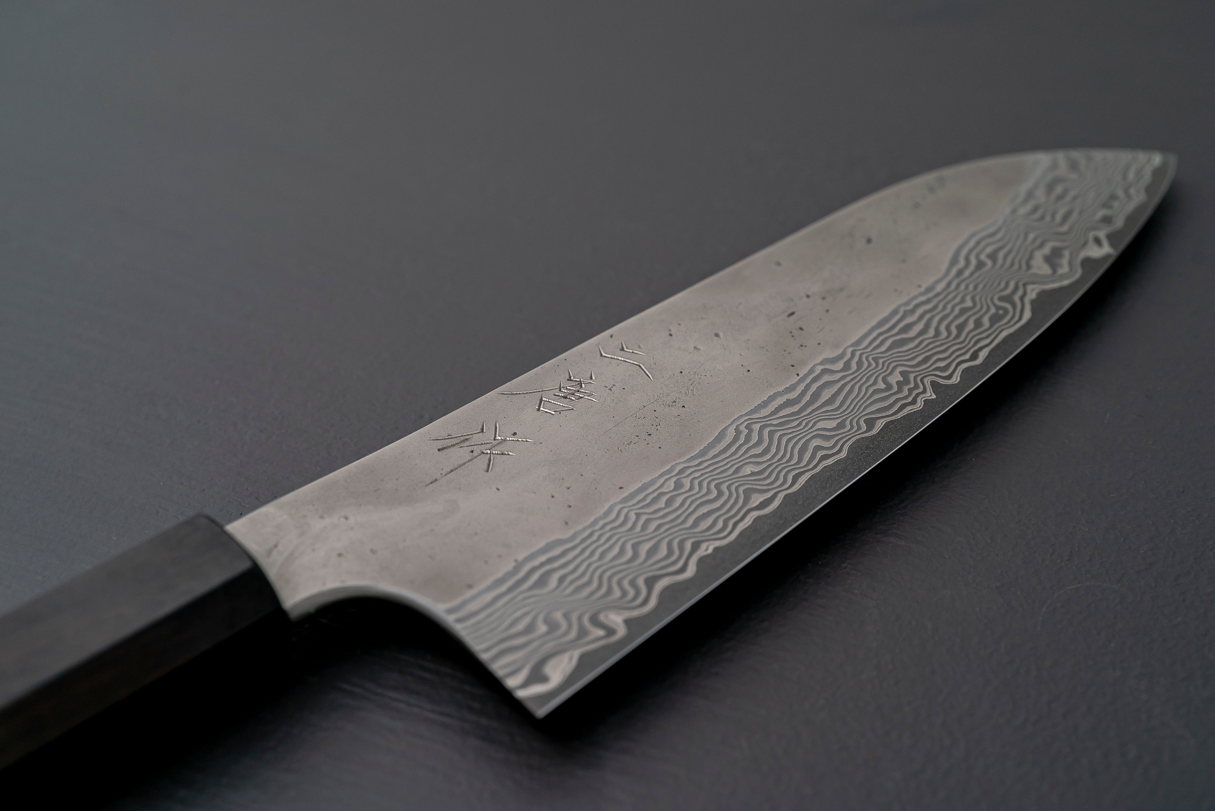 Nigara Hamono Silver3 Damascus Santoku 180mm - Thecooksedges