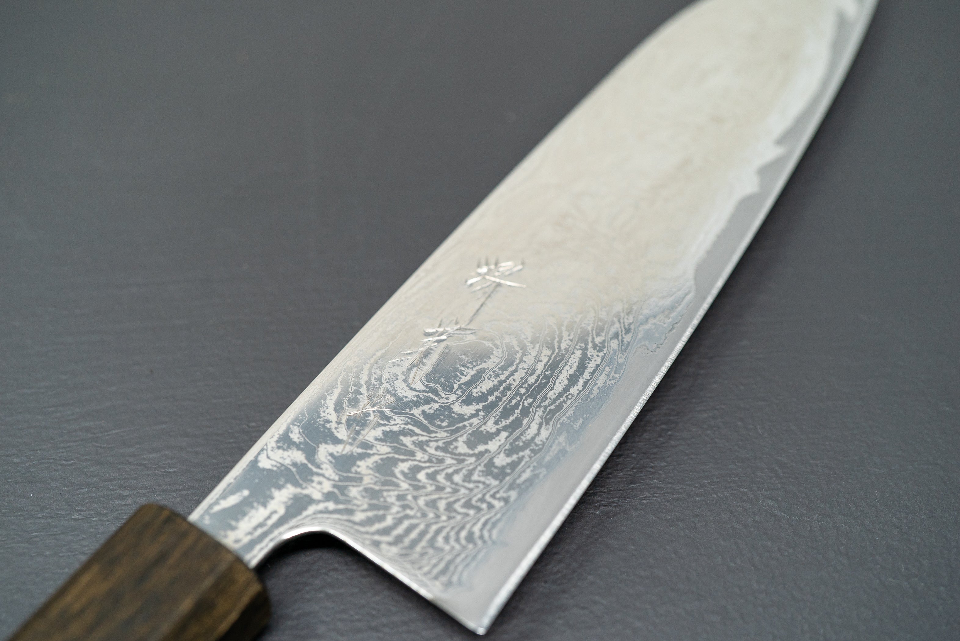 Sakai Kikumori Nami Santoku 165mm - Thecooksedges