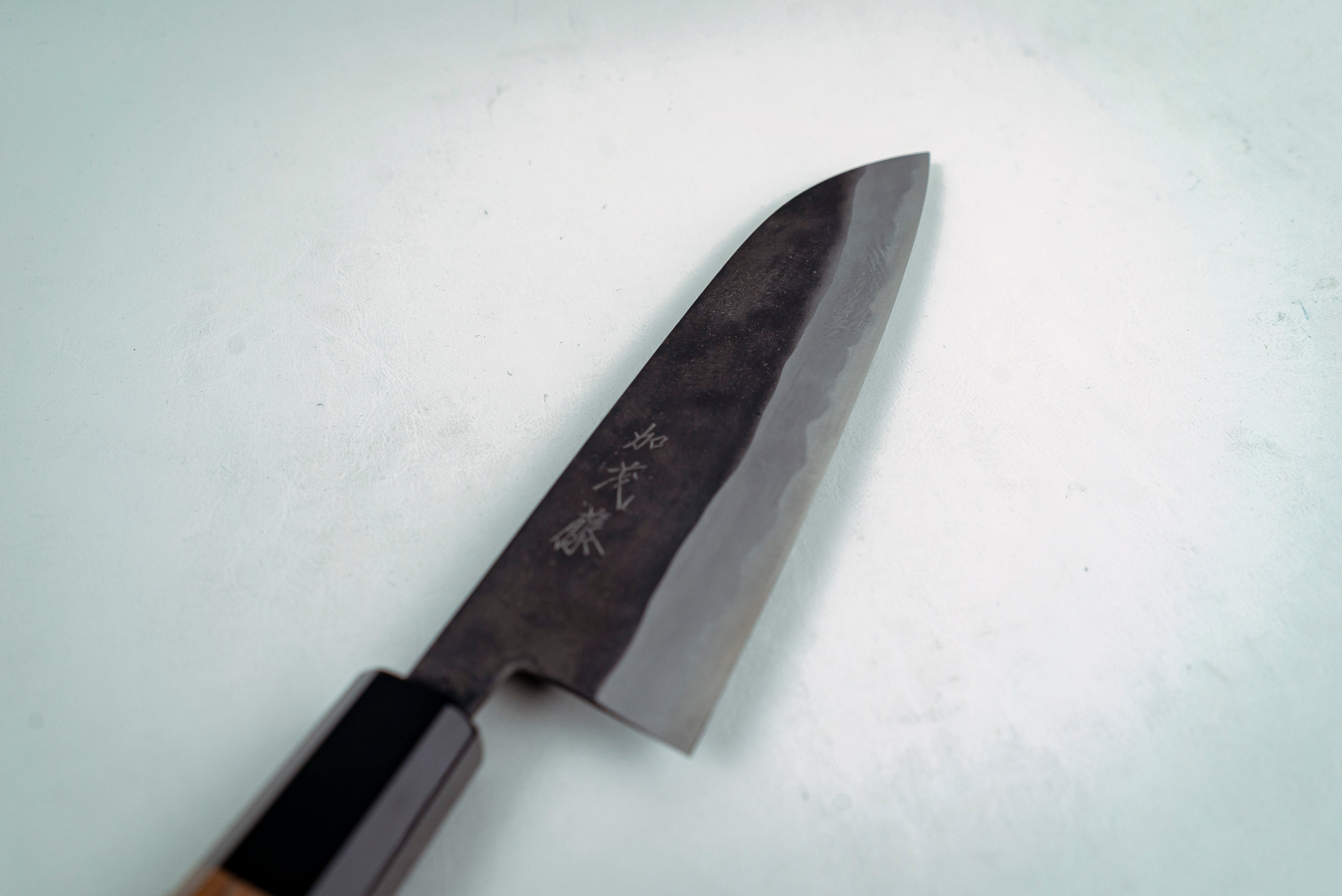 Shiro Kamo AS Kurouchi Santoku 180mm - Thecooksedges