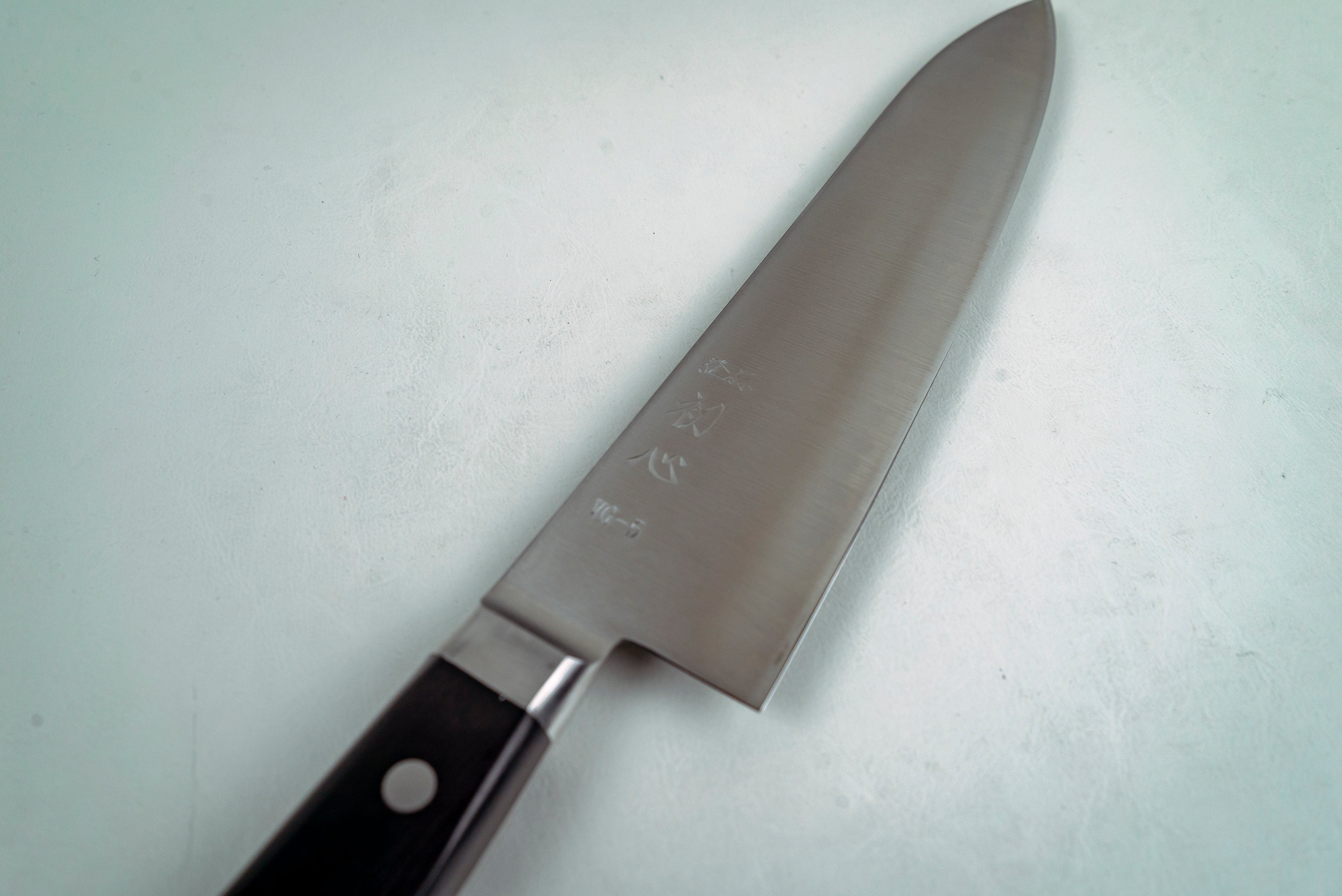 VG5 Gyuto 210mm - Thecooksedges