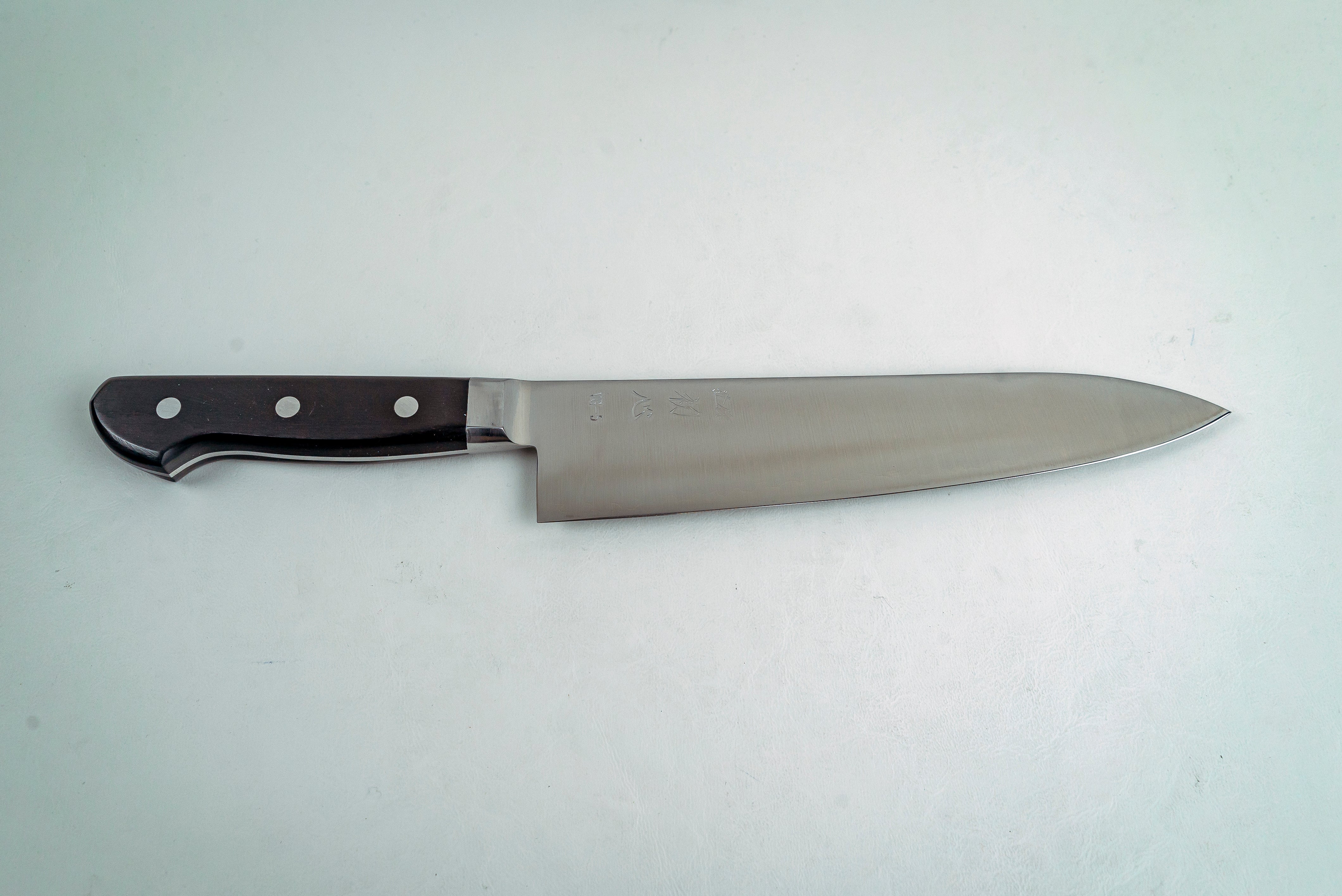VG5 Gyuto 210mm - Thecooksedges