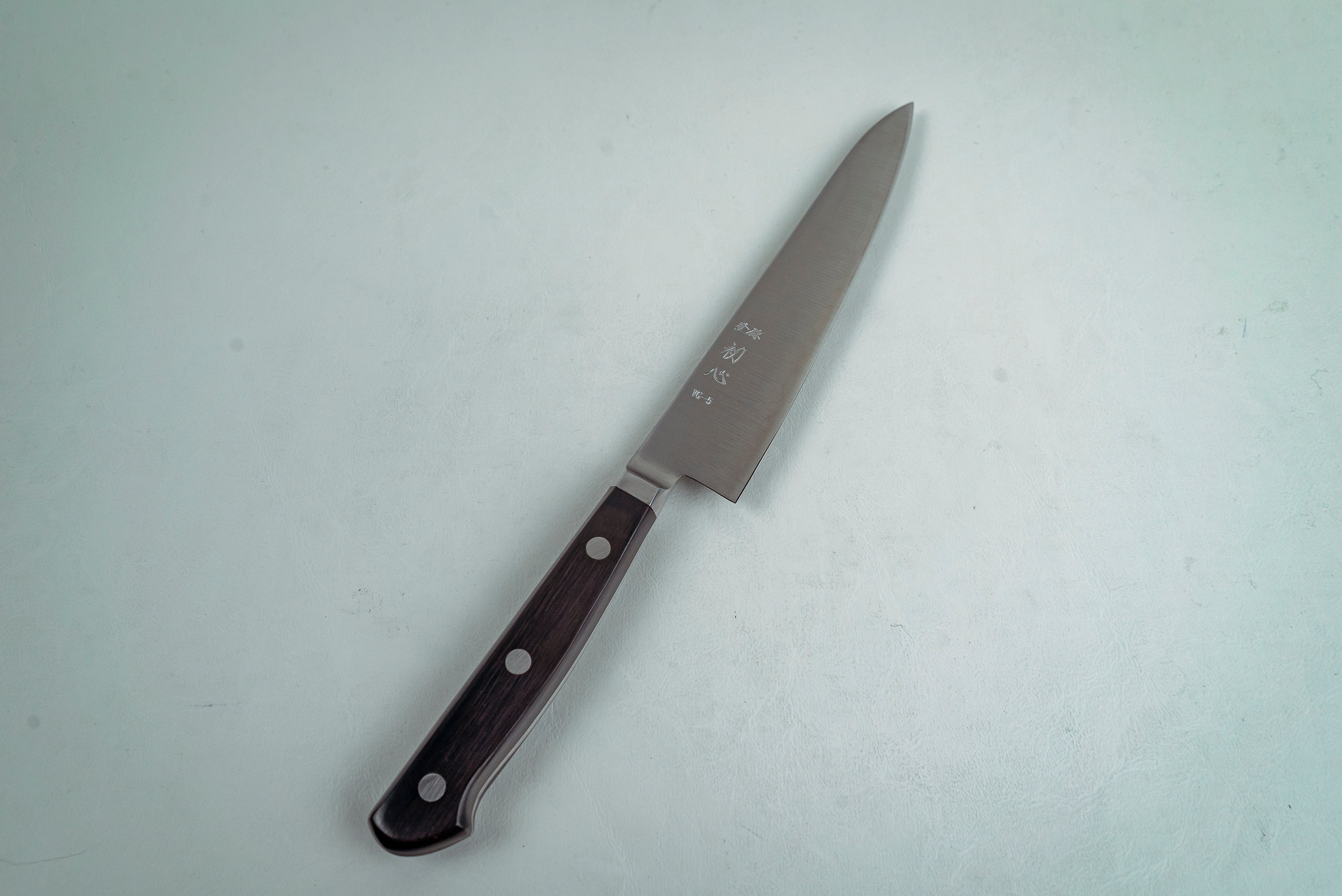 Hatsukokoro Hayabusa VG5 Petty 150mm - Thecooksedges