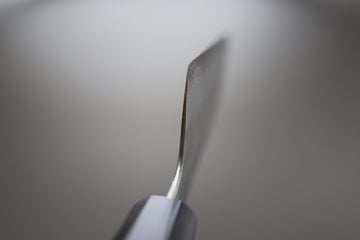 Sakai Kikumori Nashiji Santoku 165mm - Thecooksedges