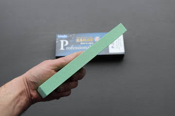 Naniwa professional 400 grit 210x70x20mm - Thecooksedges