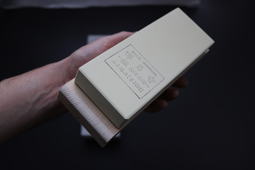 Kiwami V10 8000 Grit 205x70x25mm (With dressing stone) - Thecooksedges