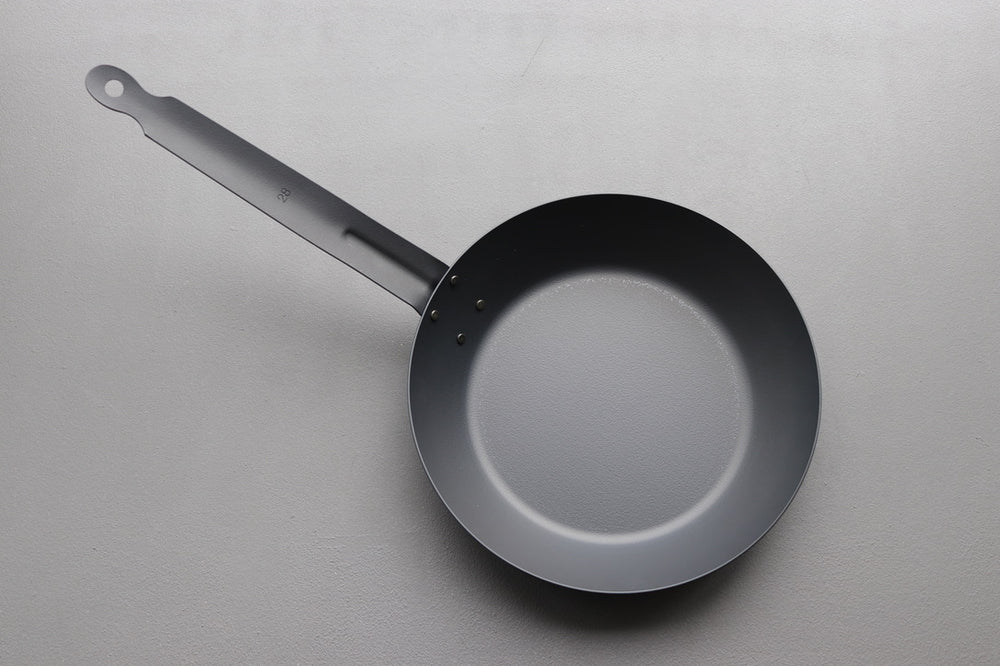 Kirameki Iron Frying Pan - Thecooksedges