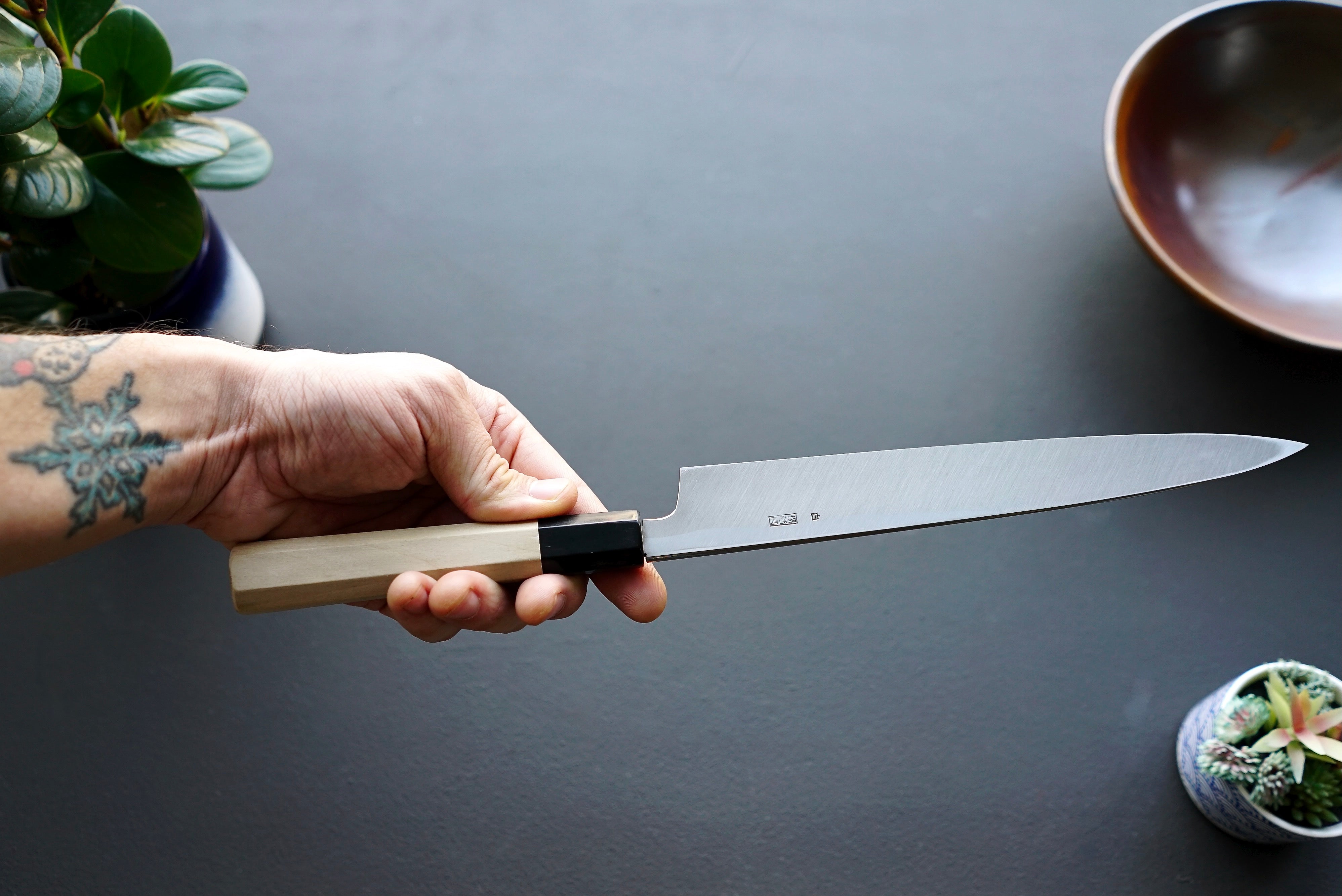 Kikuzuki Kasumi Yanagiba 240mm - Thecooksedges