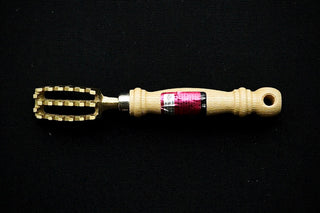 Small Japanese Brass Fish Scaler - Thecooksedges