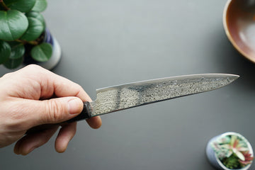 Hatsukokoro Sunaarashi Kurozome Damascus Petty 150mm - Thecooksedges
