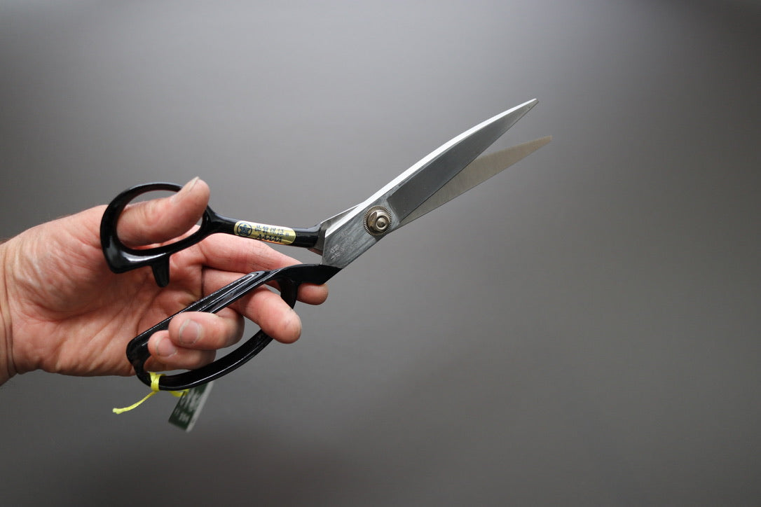 Jubae Fabric Shears - Thecooksedges