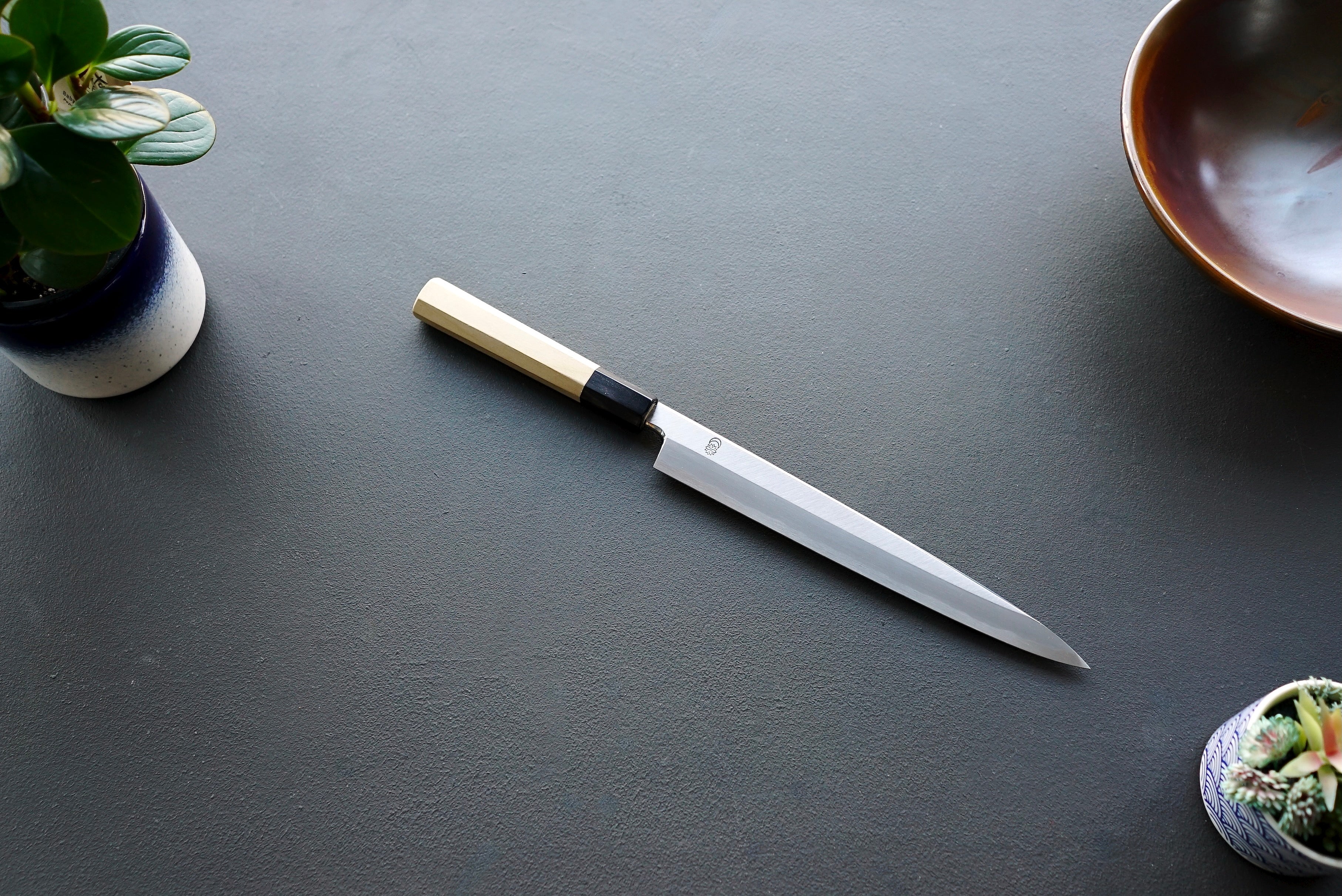 Kikuzuki Kasumi Yanagiba 240mm - Thecooksedges