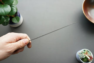 Hatsukokoro Sunaarashi Kurozome Damascus Santoku 180mm - Thecooksedges