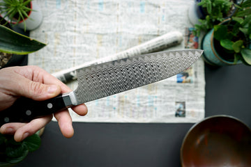 Hayabusa Damascus HAP40 Santoku 180mm - Thecooksedges