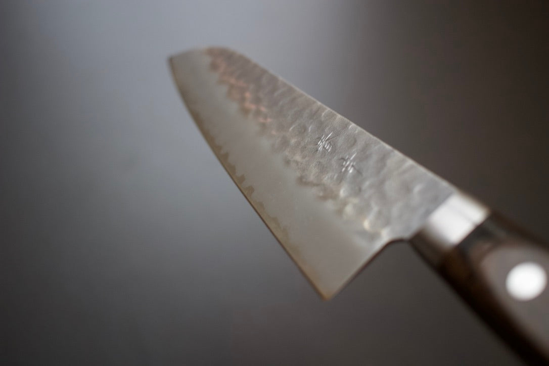 Haruyuki Mugi santoku 180mm - Thecooksedges