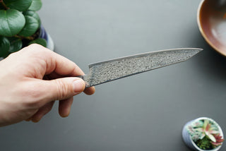 Hatsukokoro Sunaarashi Kurozome Damascus Kiritsuke Petty 150mm - Thecooksedges