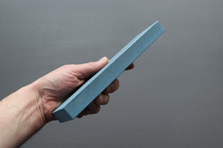 Naniwa Professional 600 grit 210x70x20mm - Thecooksedges