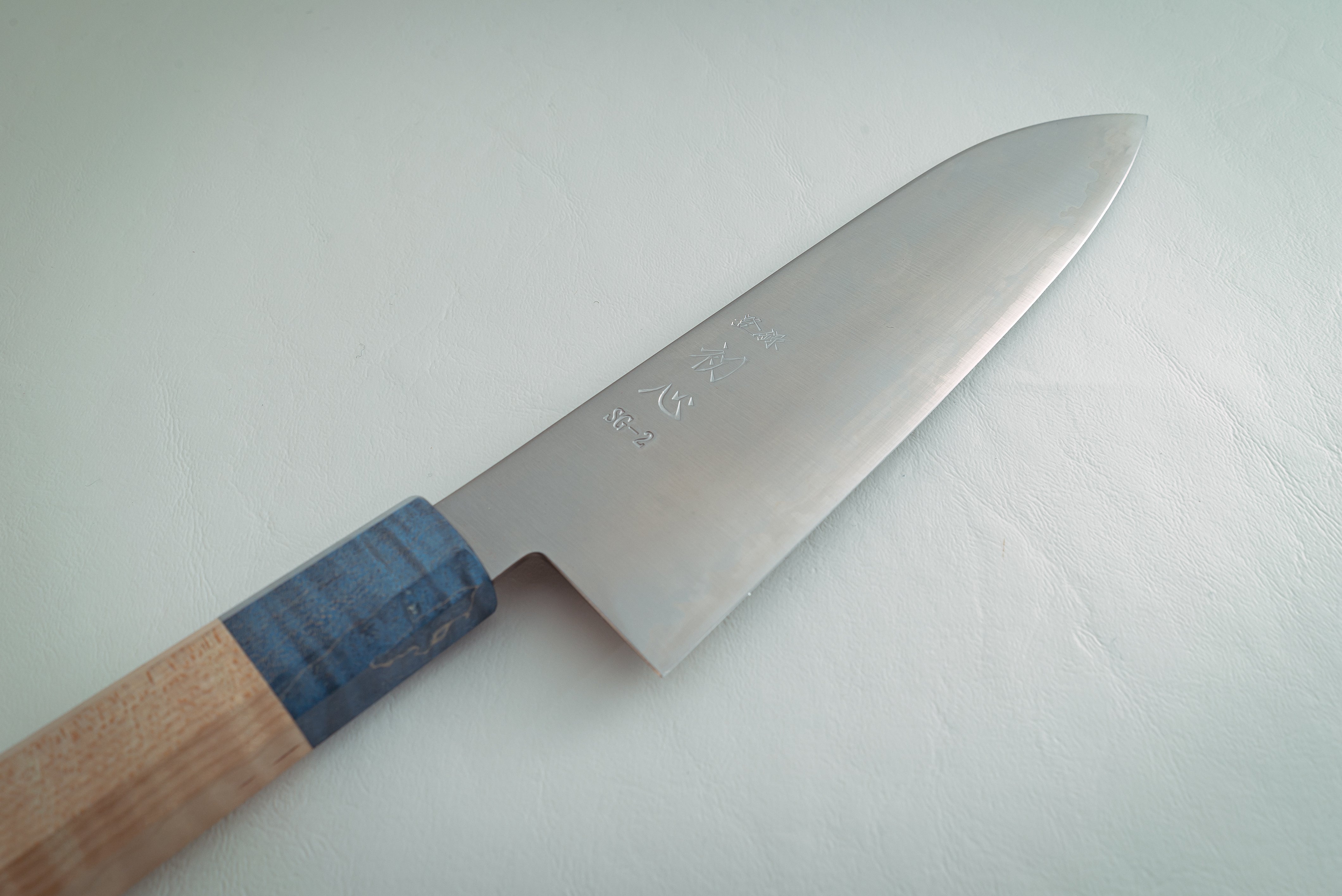 Hayabusa SG2 Maple Handle Santoku 180mm - Thecooksedges