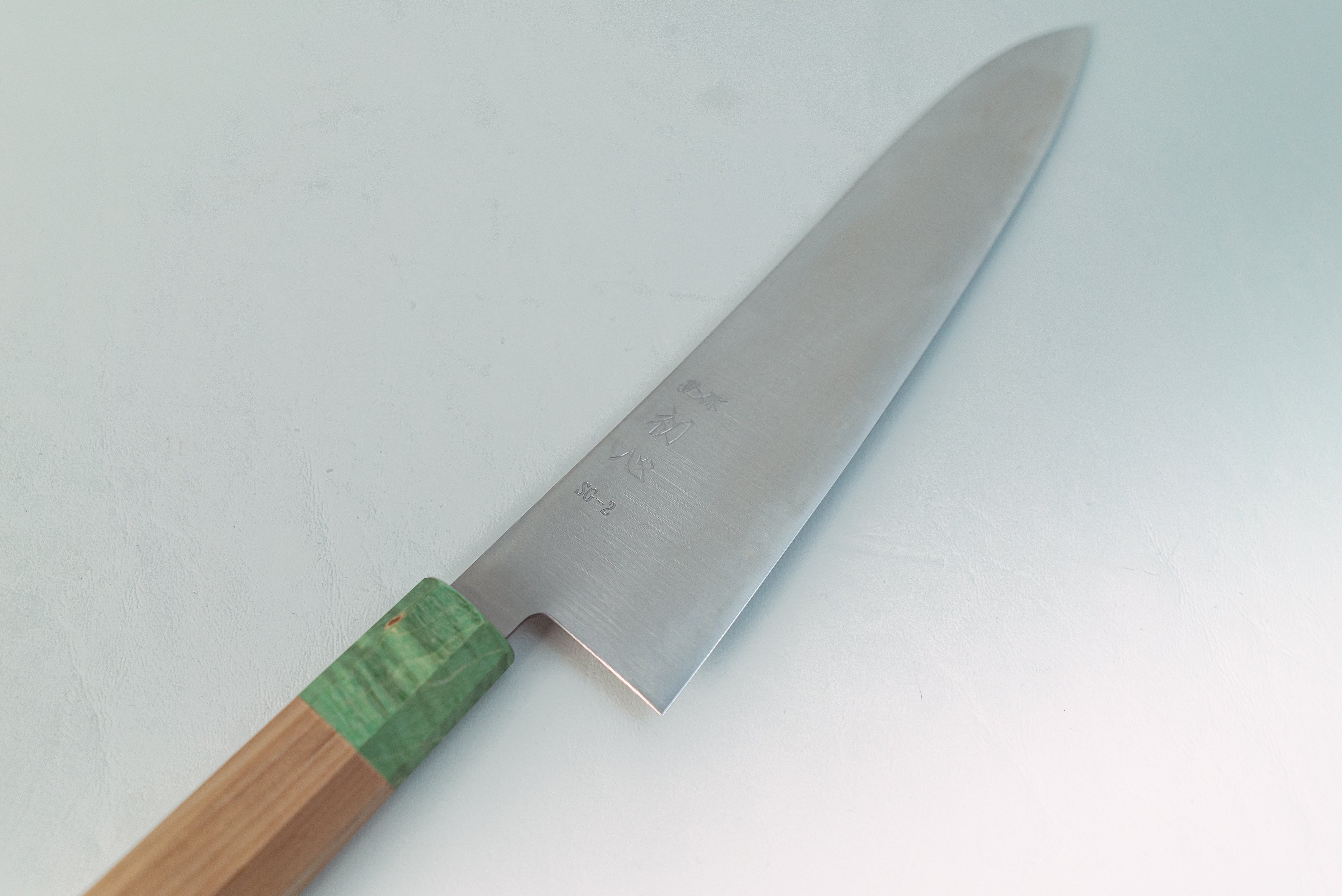 Hatsukokoro Hayabusa SG2 Gyuto 240mm - Thecooksedges