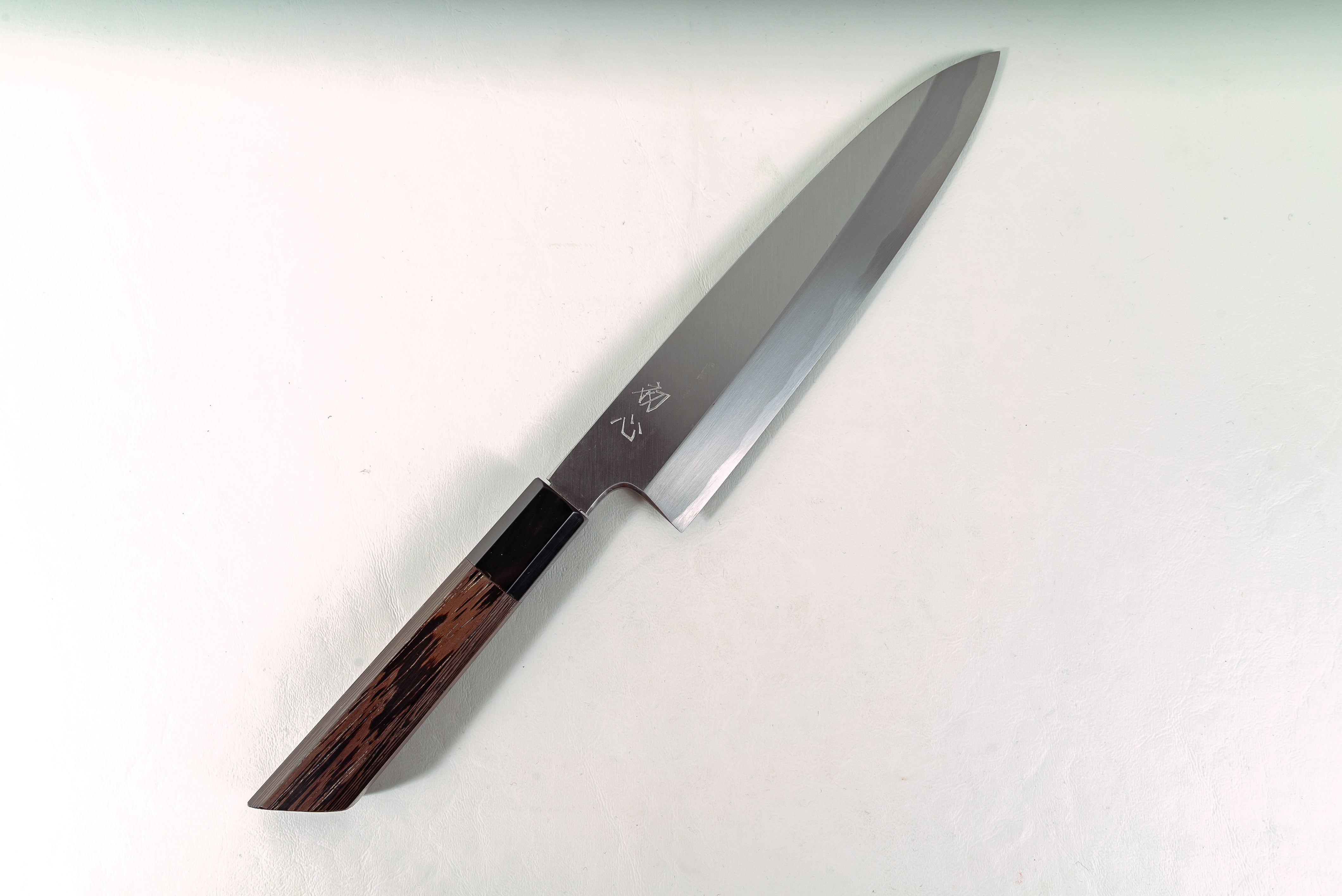 Shirasagi Gyuto 210mm - Thecooksedges