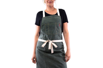 Charlie bib apron - Thecooksedges